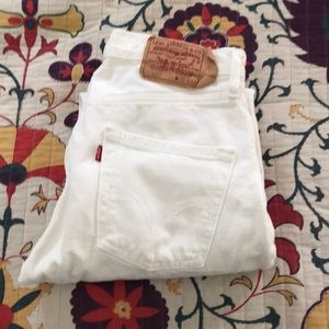 Levi 501 white
